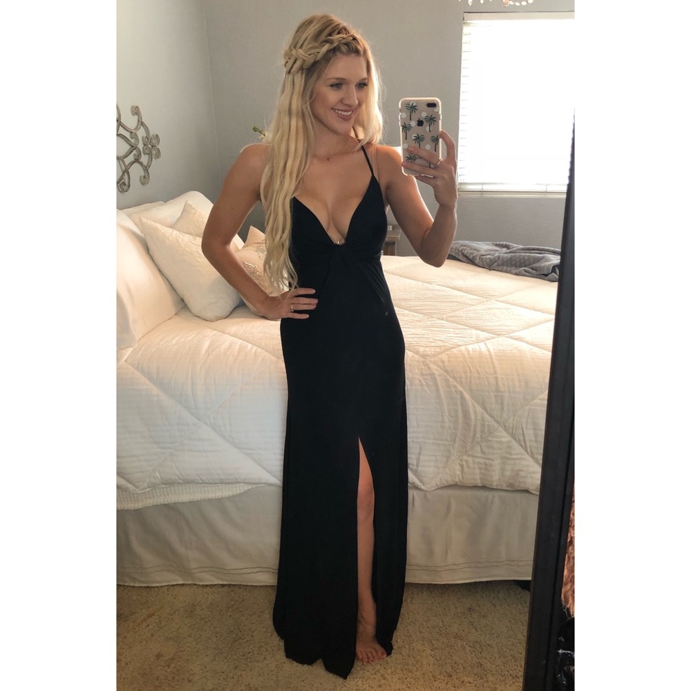 Black maxi dress - Picture 1 of 2